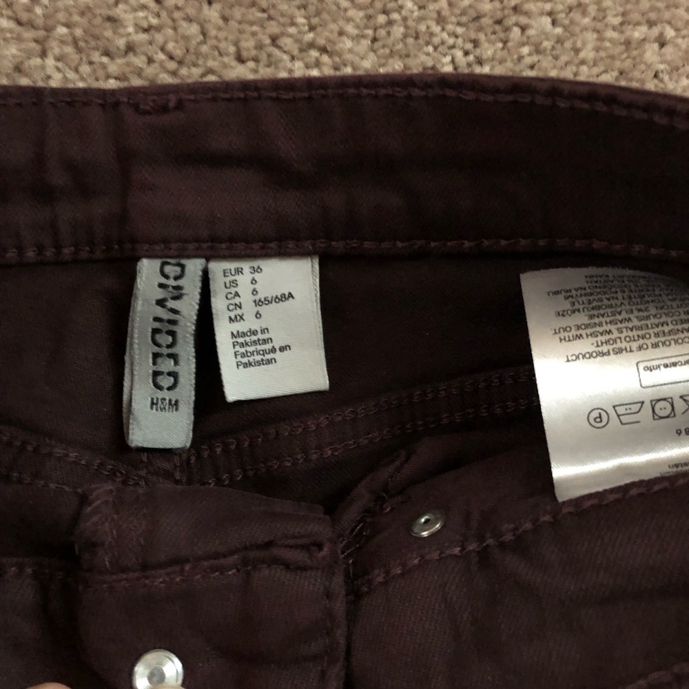 Distressed jean - Picture 2 of 6
